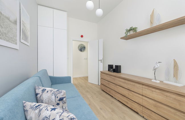 Shellter Apartment by Renters Prestige - Photo 7