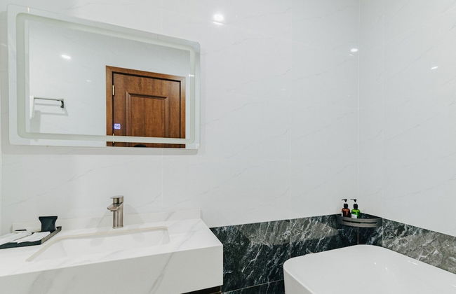 Luxe Paradise Residence Dang Thai Mai - Photo 48