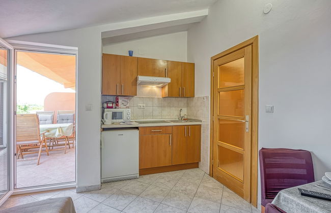 Seaview Apartment in Pasman A1 - Photo 6