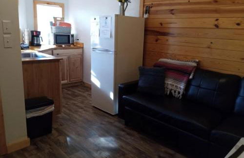 Charming 1 BR Compact Cabin - Foto 7