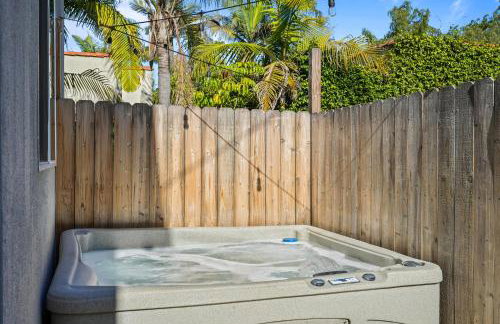 Belmont Shore Getaway with Hot Tub and Firepit - Foto 24