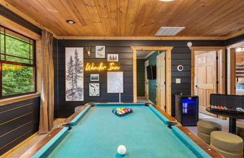 Monarch's Roost Luxe Cabin w Hot Tub and Sauna 10 Min to Helen - Foto 15
