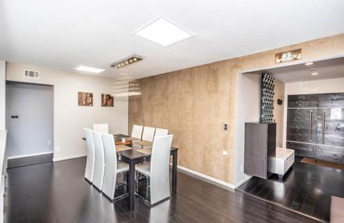 Luxury 3BR with Cabana Oasis Pool & Style - Foto 6