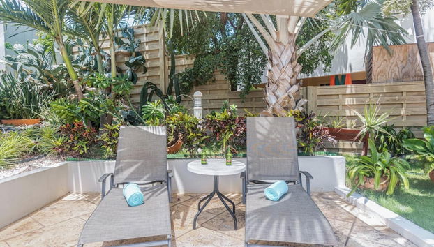 Beautiful Comfy Mins to Palm Eagle Beaches - Foto 2, Habitación