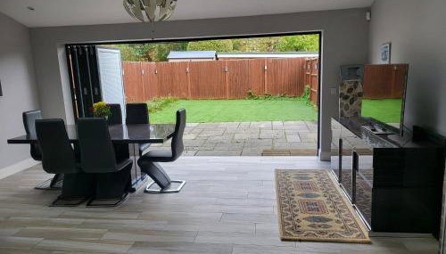 3 bedroom spacious house with parking - Foto 5