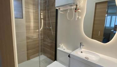 Les 20 bonheurs - Cosy pour 2 pers - Check-in 24-24 - Foto 3, towels, Shower