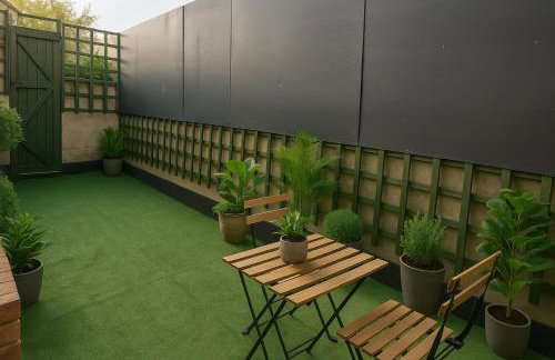 Garden Apartment with Free Parking near Wembley - Foto 12