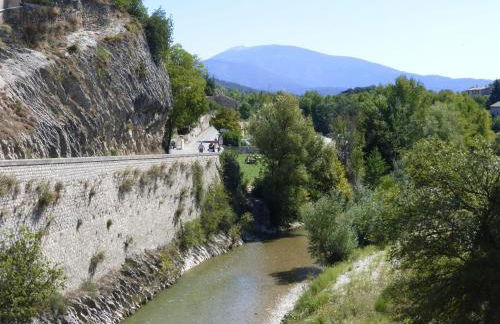 Holiday Home in Villes-sur-auzon With Pool - Foto 70