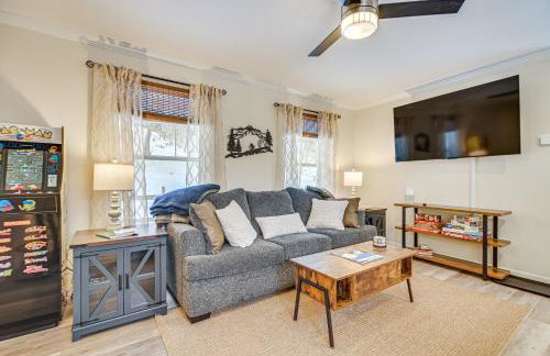 Near Trails and VAST Access! Modern Burke Home Base - Foto 2