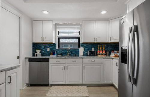 Hernando Hideaway:Heated Pool/Decks/Dock/Balcony/Yard w/ Firepit/Kayaks - Foto 12