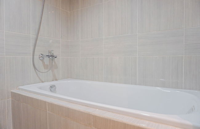 Cozy And Modern Look 1Br Apartment Vasanta Innopark By Travelio - Foto 12