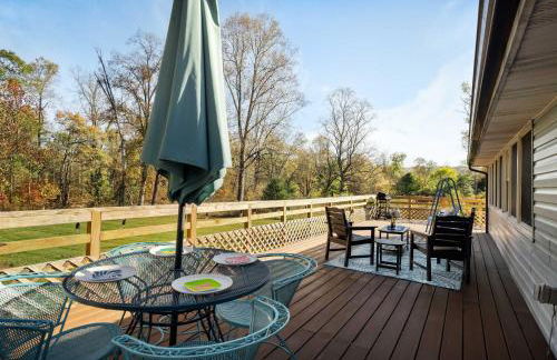 Riverfront w Deck Grill Fire pit & Climbing Wall - Photo 29