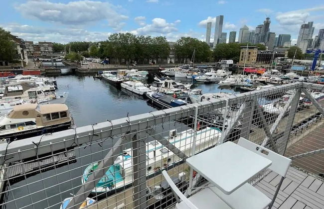 2BD Flat With Views of Canary Wharf - Rotherhithe - Photo 16