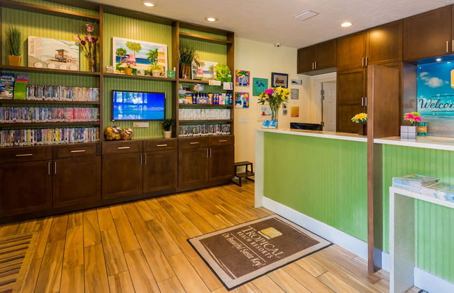 Tropical Beach Resorts - Photo 3