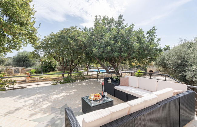 Villa Archodia - With Private Pool - Photo 3