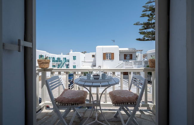 Mykonos Twins - Photo 69