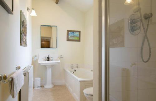 Moor Tops by Birch Stays - Photo 72