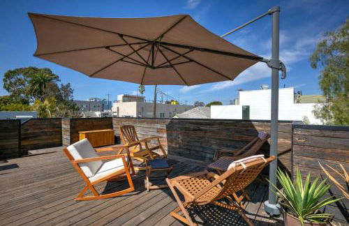 Venice Beach Rooftop House with Parking steps to beach - 30 days or longer rental - Foto 6