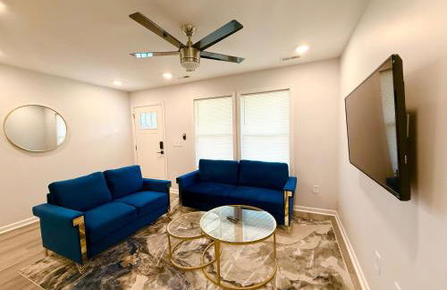 Bright, Cozy & Convenient - Minutes from UAB, Airport and Downtown Fun! - Foto 37