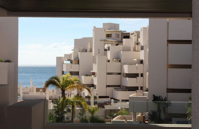 Two-Bedroom Beach Apartment - Foto 8