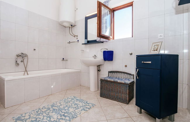 Spacious First Floor Accomodation With 2 Apartments, Near the Beach - Foto 16