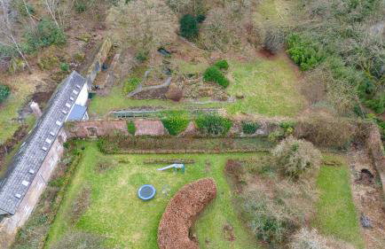 Gardeners Cottage - Foto 27