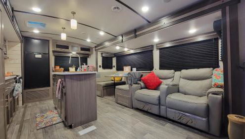 River RV, Romance Glamping Pup Paradise Riverside - Foto 2