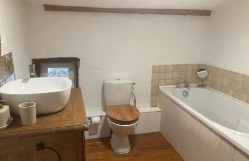 Rustic cottage with stunning swimming pool - Foto 18