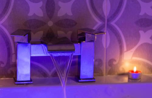 Bradford Luxury Central Apartment with Jacuzzi - Foto 23