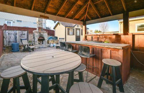 Large Family Home 5 Mi to Dtwn Hagerstown! - Photo 3