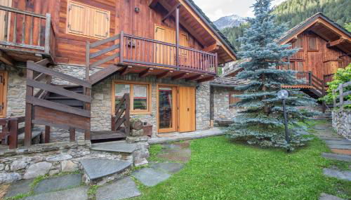 JOIVY Big Flat for 6 with Backyard and Parking in Courmayeur - Foto 1