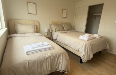 New! Modern 4BR max 12 ppl, 5 mins to everything! - Foto 30