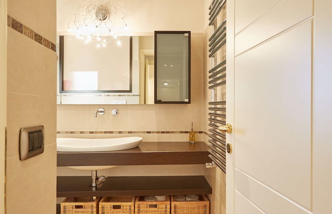 Vatican Luxury Penthouse With Terrace - Photo 28