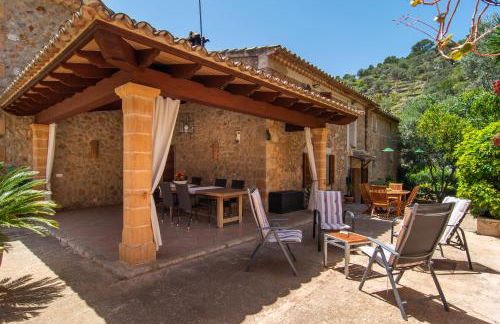 Fabulous Rural House with views to the mountains with swimming pool - Foto 14