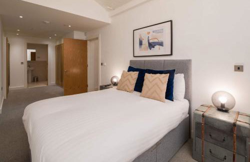 Liverpool Gem, Spacious 2BR Apt, Sleeps 8 - Photo 15