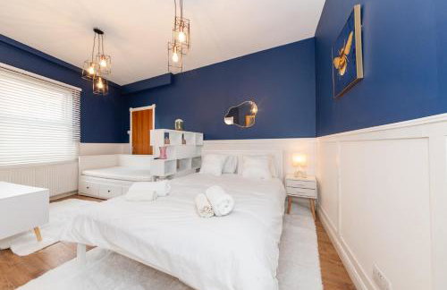 Free Parking 2 Beds Studio Flat close to River Thames - Photo 1