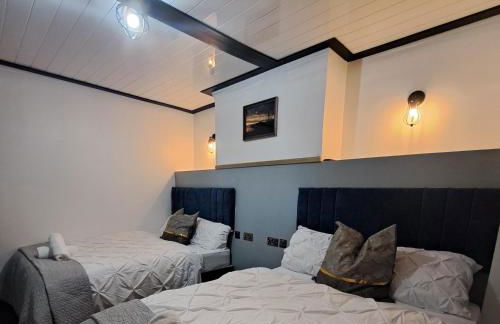 Family Holiday with Hot tub , Family groups only - Foto 17