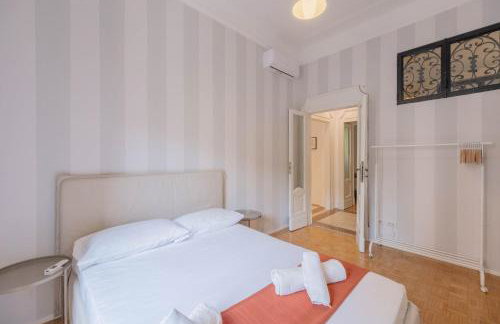 Velvet & Marble - Stylish Luxury City Center Apartment - Photo 5