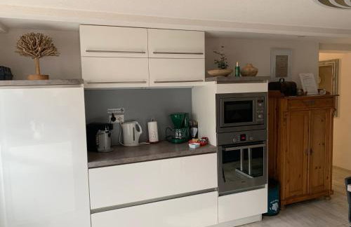 Le repos des escargots - Appartement 3 étoiles - label Qualidog - 1 à 6 personnes avec jardin ombragé et aménagé - Foto 4