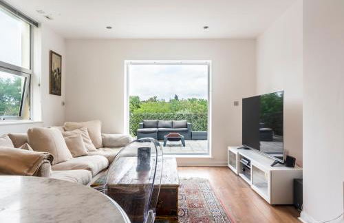 Luxurious Flat with Large Private Terrace - Pass the Keys - Foto 13