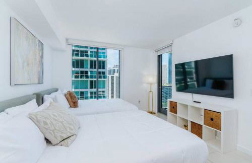 Exclusive, Amazing, Bright and Spacious at Brickell - Foto 3