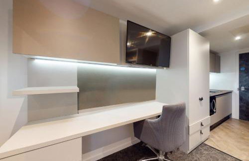 For Students Only Canvas Manchester - Foto 100