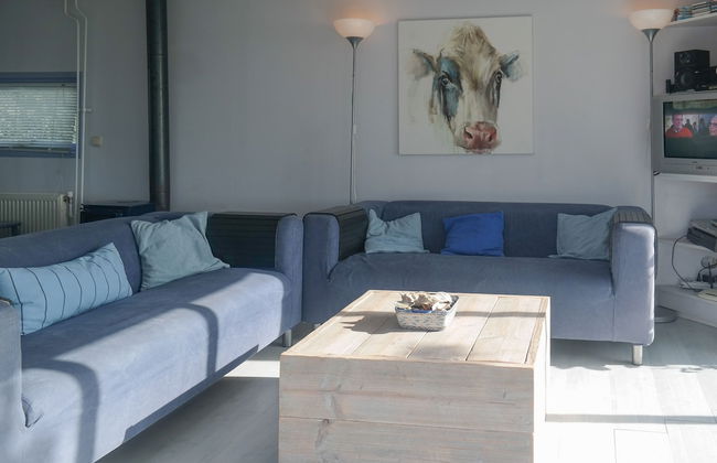 8 Pers Chalet Carla in Front of the Lauwersmeer and own Fishing Pier - Photo 10