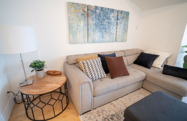 SUPERB 1 Bed Apt. Steps Away From Metro - Foto 9