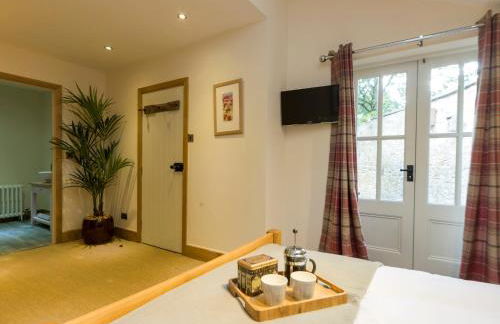 The Coach House - Photo 17