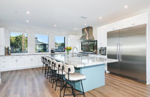 Luxury Pool Haven Scenic Views and Summer Fireworks - Foto 13