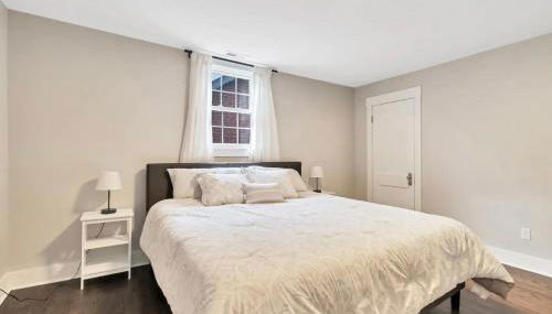 Lavish Flat w King Bed in near DT Food & Shops - Foto 2