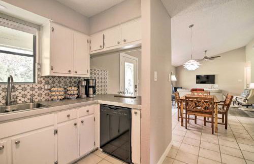 Bright Jonestown Retreat with Yard and Porch! - Foto 10