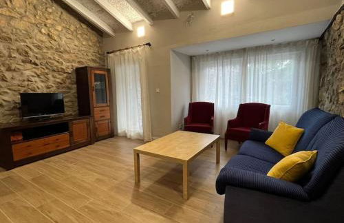 Casa rural Villa Cardil en la entrada del parque Cabarceno - Foto 12