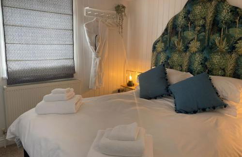 Stylish Cottage with Quay and River View - Foto 12